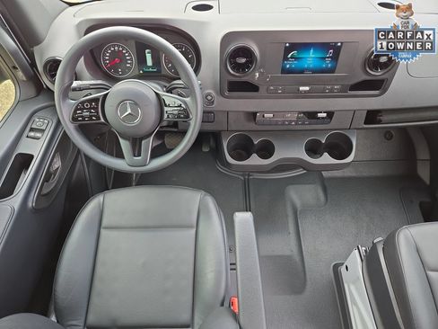 Used 2023 Mercedes-Benz Sprinter 2500 image 14