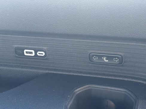 Used 2024 Jeep Wagoneer L Series II w/ Flexible Seating Group image 42