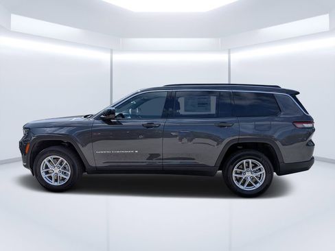 New 2026 Jeep Grand Cherokee L Laredo w/ Trailer Tow Package RWD image 6