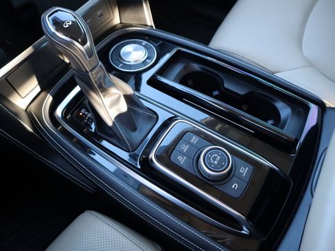 Used 2022 INFINITI QX80 Premium Select w/ Cargo Package image 31