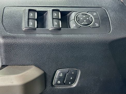 Used 2017 Ford F150 Lariat RWD image 20