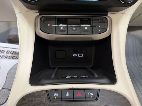Used 2023 GMC Acadia Denali w/ Denali Ultimate Package AWD/4WD image 20