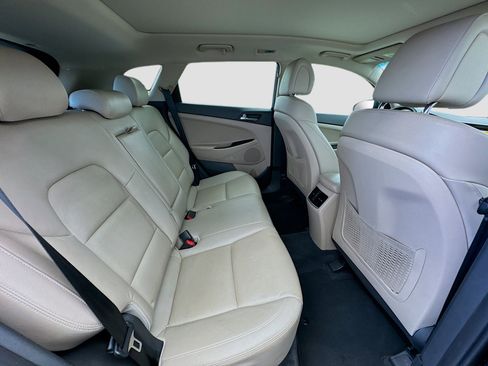 Used 2017 Hyundai Tucson Limited w/ Limited Ultimate Package 03 image 19