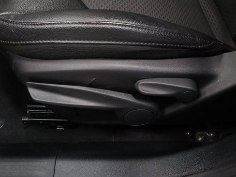 Used 2024 Jeep Compass Latitude image 23