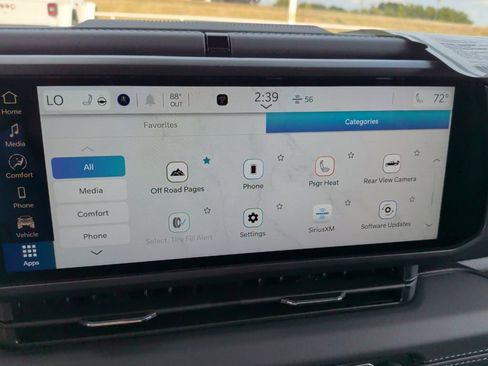 New 2025 Jeep Gladiator Sport image 27