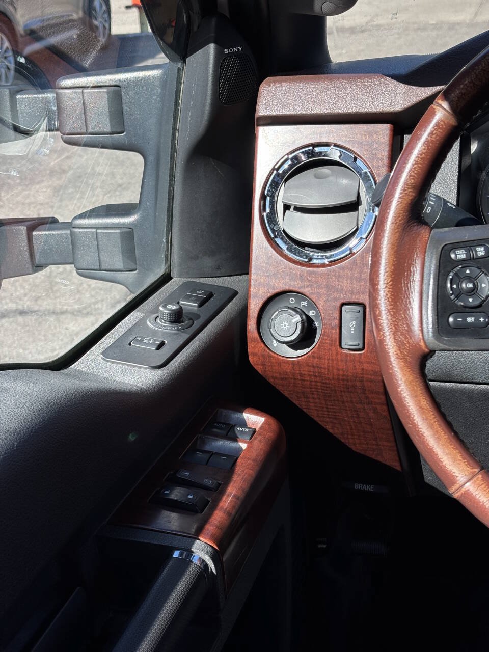 Used 2014 Ford F350 King Ranch w/ Snow Plow Prep Package AWD/4WD image 23