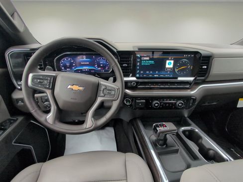New 2025 Chevrolet Silverado 1500 LT w/ Z71 Off-Road Package image 9