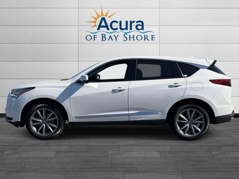 Used 2022 Acura RDX AWD w/ Technology Package image 4