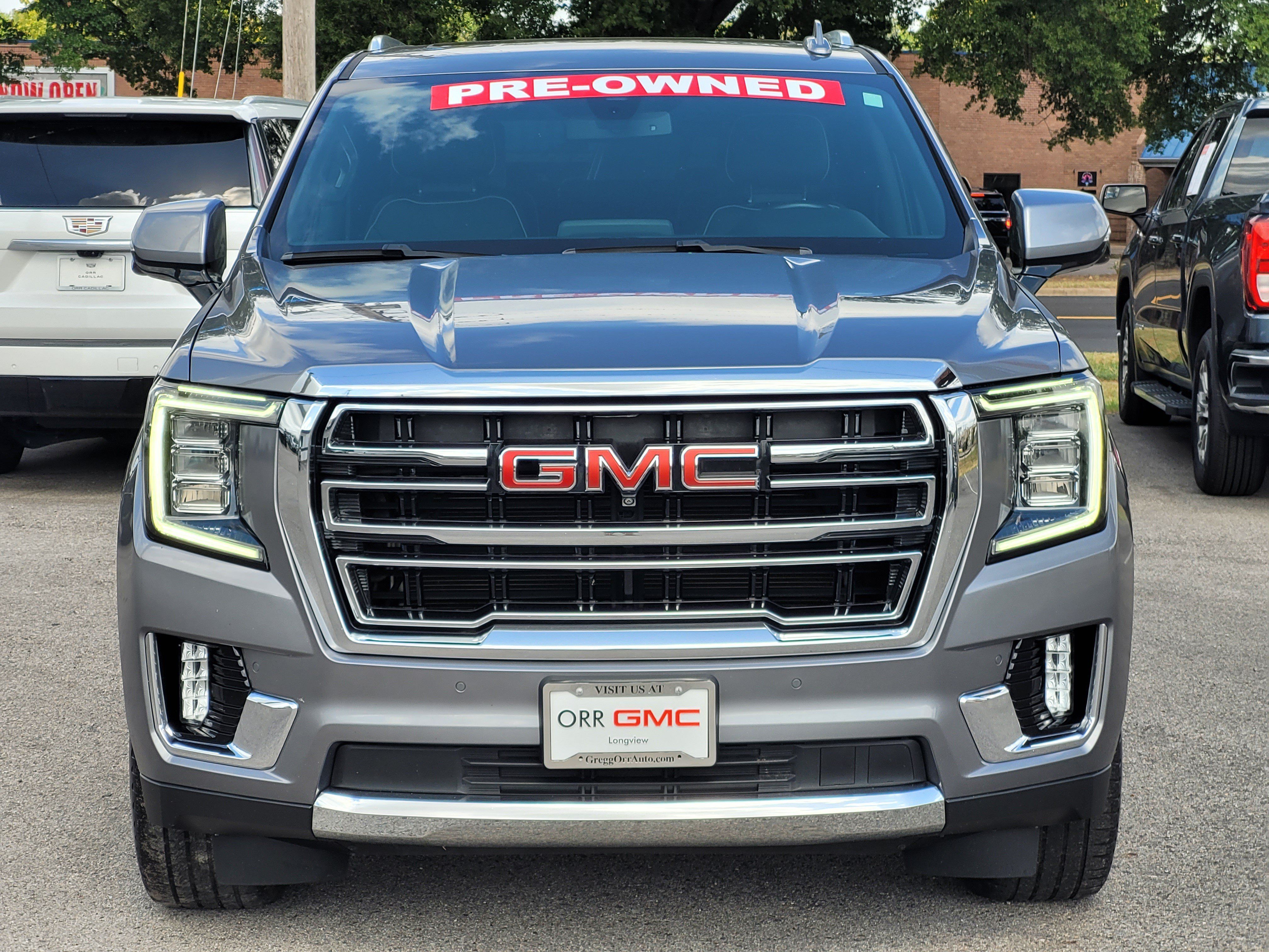 Used 2021 GMC Yukon XL SLT w/ SLT Premium Package AWD/4WD image 2