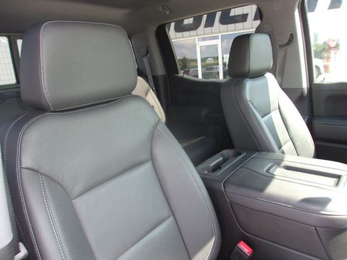 Used 2021 Chevrolet Silverado 1500 LTZ AWD/4WD image 20