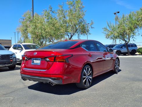 Used 2021 Nissan Altima 2.5 SR FWD image 6