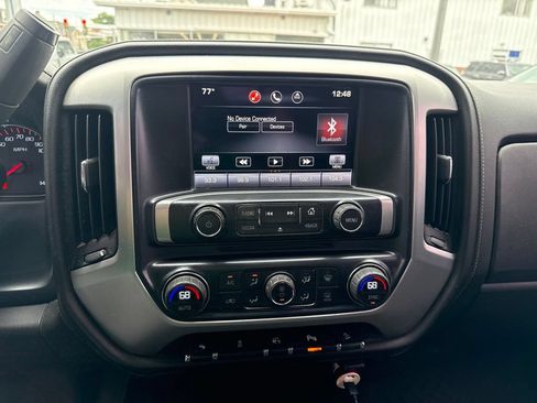 Used 2014 GMC Sierra 1500 SLE w/ SLE Value Package AWD/4WD image 9