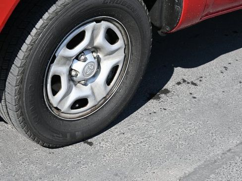 Used 2015 Toyota Tacoma PreRunner image 4