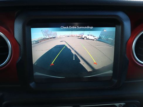 Used 2023 Jeep Wrangler Rubicon image 15