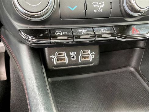 Used 2023 Dodge Durango GT image 13