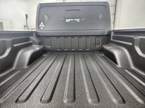 New 2026 Jeep Gladiator Sport AWD/4WD image 31