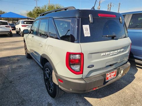 Used 2024 Ford Bronco Sport Outer Banks w/ Tech Package image 4