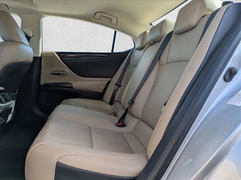 Used 2019 Lexus ES 350 w/ Accessory Package 2 image 19