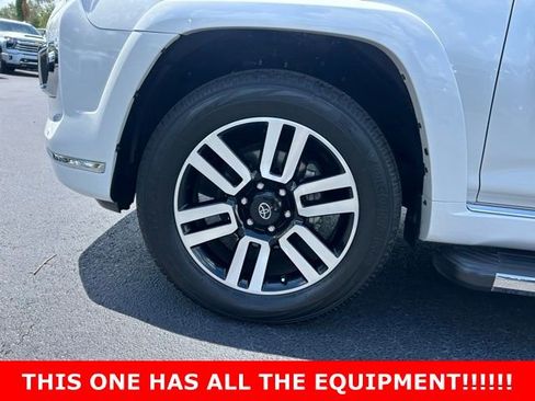 Used 2024 Toyota 4Runner Limited AWD/4WD image 9