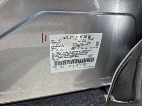 Used 2021 Ford Edge Titanium FWD image 19