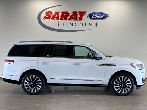 Used 2024 Lincoln Navigator Black Label AWD/4WD image 1