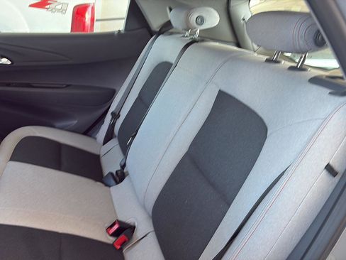 Used 2021 Chevrolet Bolt LT image 17