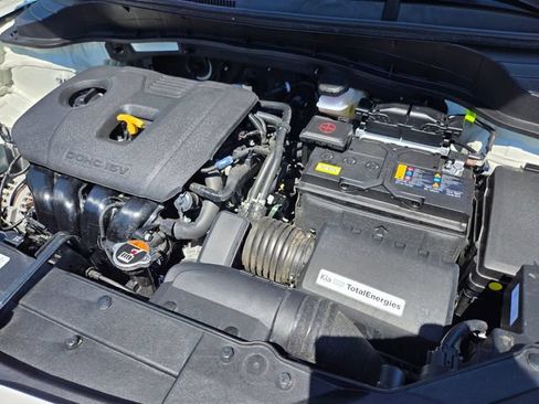 Used 2025 Kia Soul LX w/ LX Technology Package FWD image 26