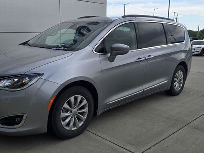 Used 2017 Chrysler Pacifica Touring-L