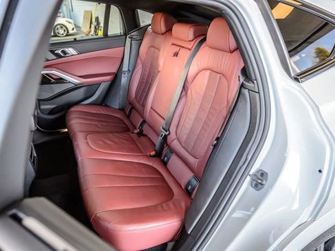 Used 2021 BMW X6 xDrive40i w/ M Sport Package image 44