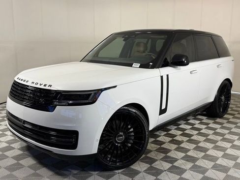 New 2025 Land Rover Range Rover SE image 1