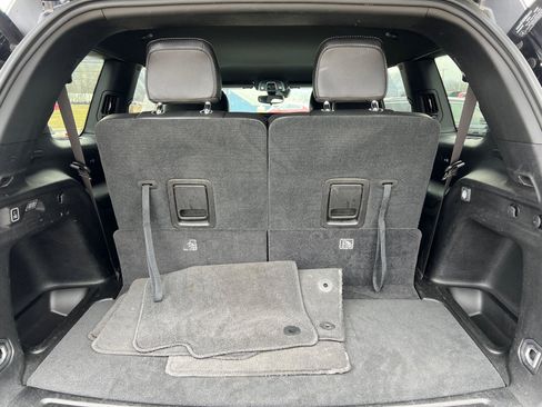 Used 2024 Jeep Grand Cherokee L Laredo image 8