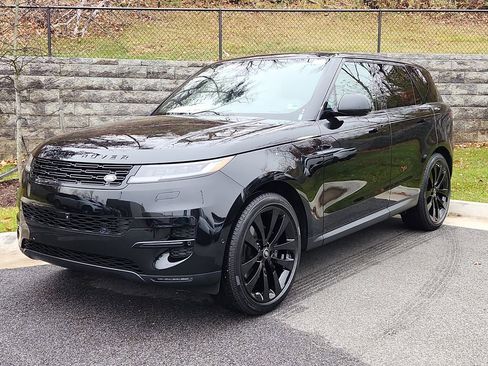 New 2025 Land Rover Range Rover Sport SE image 1
