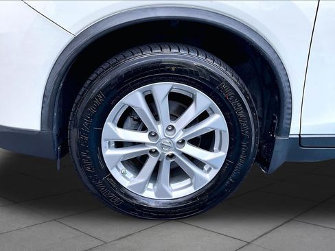 Used 2016 Nissan Rogue SV FWD image 11