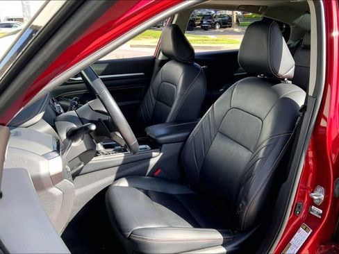 Used 2023 Nissan Altima 2.5 SR w/ SR Premium Package AWD/4WD image 25