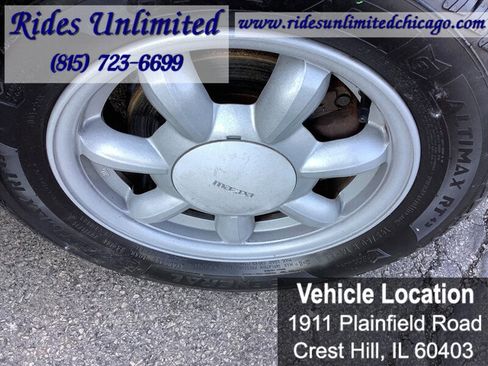Used 1996 MAZDA MX-5 Miata RWD image 35