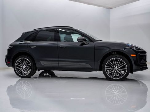 New 2026 Porsche Macan Turbo image 9