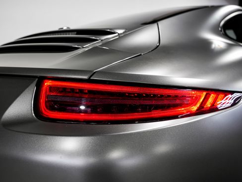 Used 2014 Porsche 911 Carrera image 38