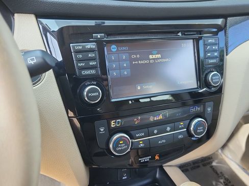 Used 2015 Nissan Rogue SL w/ SL Premium Package AWD/4WD image 24