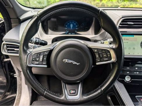 Used 2018 Jaguar F-PACE S AWD/4WD image 20