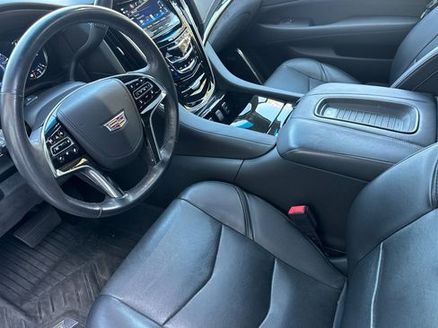 Used 2019 Cadillac Escalade ESV Platinum AWD/4WD image 11