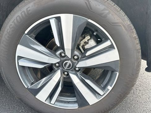 Used 2026 Nissan Rogue SL FWD image 31