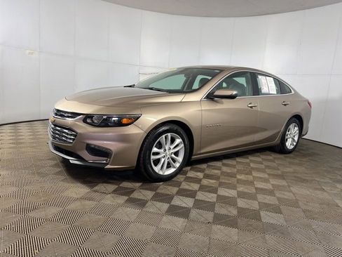 Used 2018 Chevrolet Malibu LT image 1