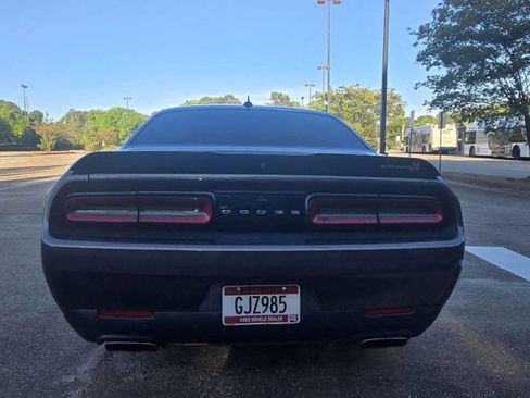 Used 2020 Dodge Challenger R/T Scat Pack RWD image 8