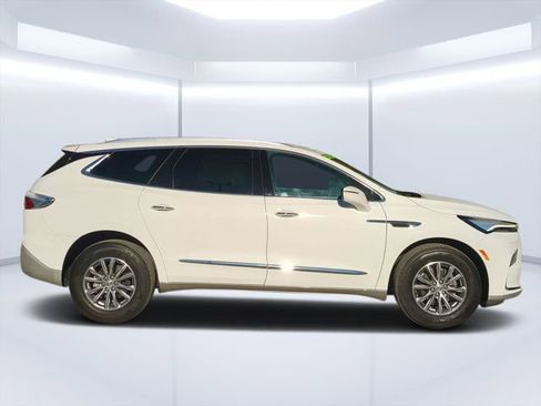 Used 2024 Buick Enclave Essence w/ LPO, Floor Liner Package image 2