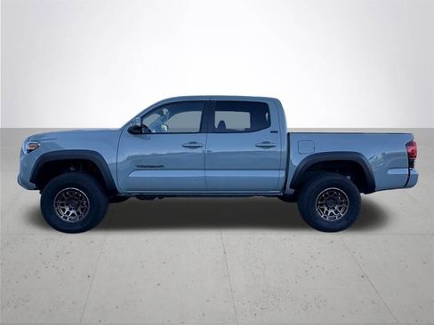Used 2023 Toyota Tacoma 4x4 Double Cab image 9
