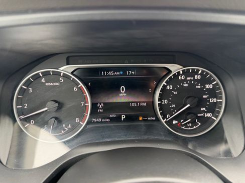 Used 2022 Nissan Rogue SV image 21