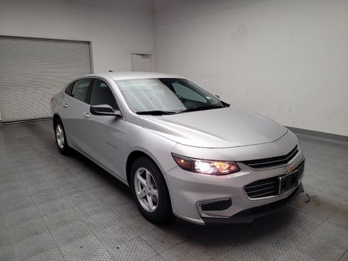 Used 2017 Chevrolet Malibu LS FWD image 13
