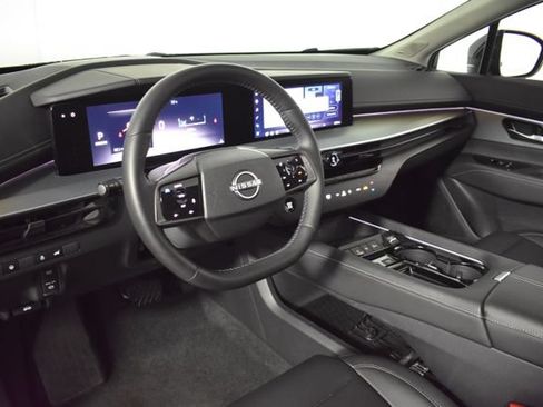 Used 2025 Nissan Murano SL AWD/4WD image 13
