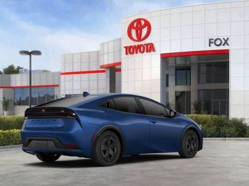 New 2027 Toyota Prius LE FWD image 10