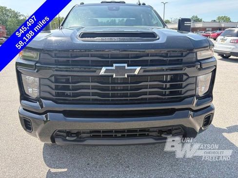 Used 2024 Chevrolet Silverado 2500 Custom w/ Custom Value Package AWD/4WD image 10